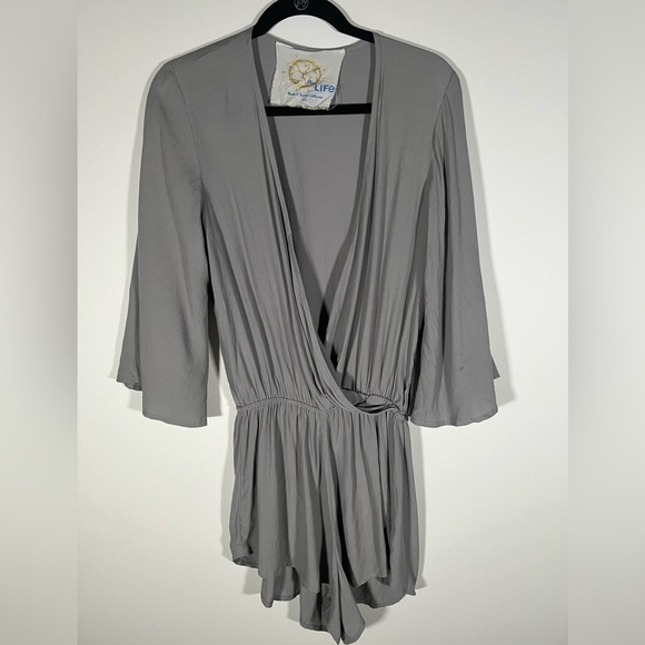 Blue Life Planet Blue x Revolve gray shorts romper XS boho festival long sleeve - Picture 1 of 7